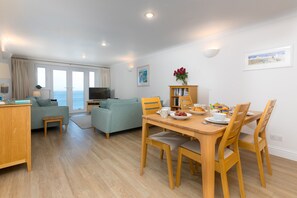 Dining - Wavetop (St Ives)