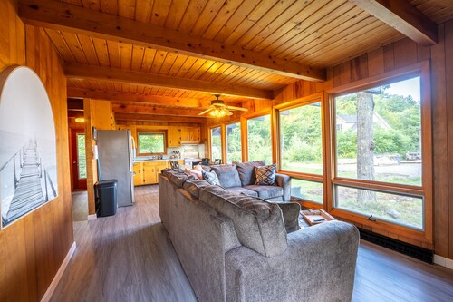 New Charming Chalet with Lake Winni Views