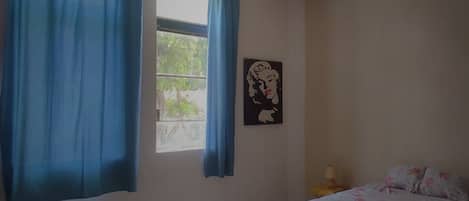 6 bedrooms, in-room safe, free WiFi