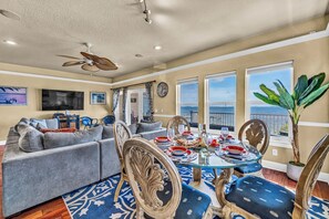 Dining - Amazing Navarre Getaway, Incredible Views, Amenities! (Mary Esther)