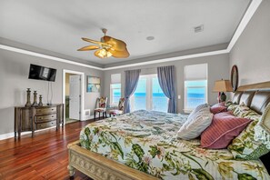 6 makuuhuonetta, silitysrauta/-lauta, vauvan matkasänky, Wi-Fi