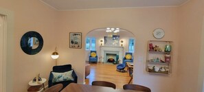 Interior - Rock of Ages, a mid-century modern gem (Dandridge)