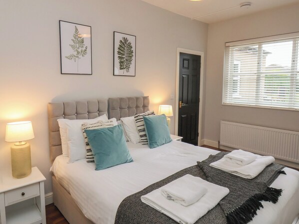 Cottage | Interior - The Pheasantry (Bridlington)