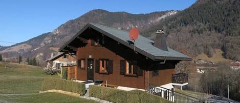 المنشأة من الخارج