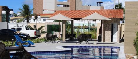 Apartamento | Piscina | Piscina interna, piscina externa