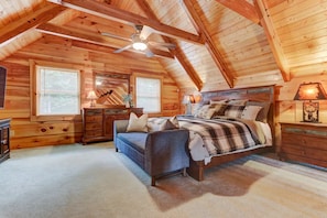 4 bedrooms, iron/ironing board, travel crib, free WiFi