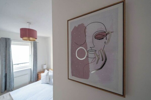 2 bedrooms, internet