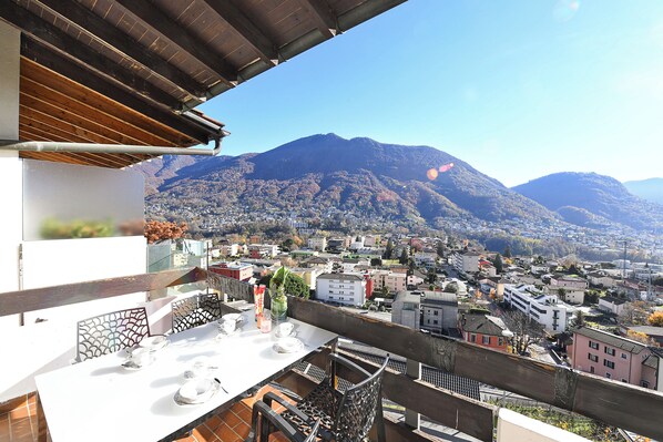 Outdoor dining - Feeling Home Lugano (Canobbio)