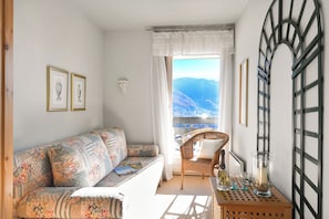 Maison mitoyenne Standard, 2 chambres, côté montagne (Feeling Home Lugano) | Vue de la chambre