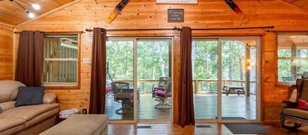 Lakeside Lodge for family fun with game room and covered deck! Fish & Swim!!!