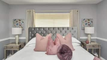 4 Schlafzimmer, Schreibtisch, Bügeleisen/Bügelbrett, WLAN