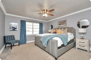 4 bedrooms, desk, iron/ironing board, free WiFi