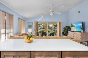 TV - Tropical vacation home close to Vanderbilt Beach (Naples)