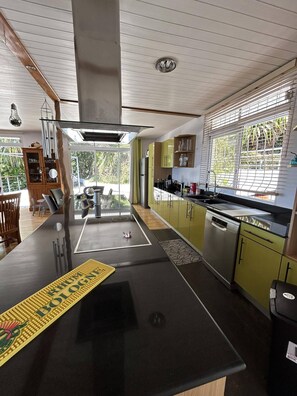 Private kitchen - Villa Entre Terre et mer Idéale Famille (Mahina)