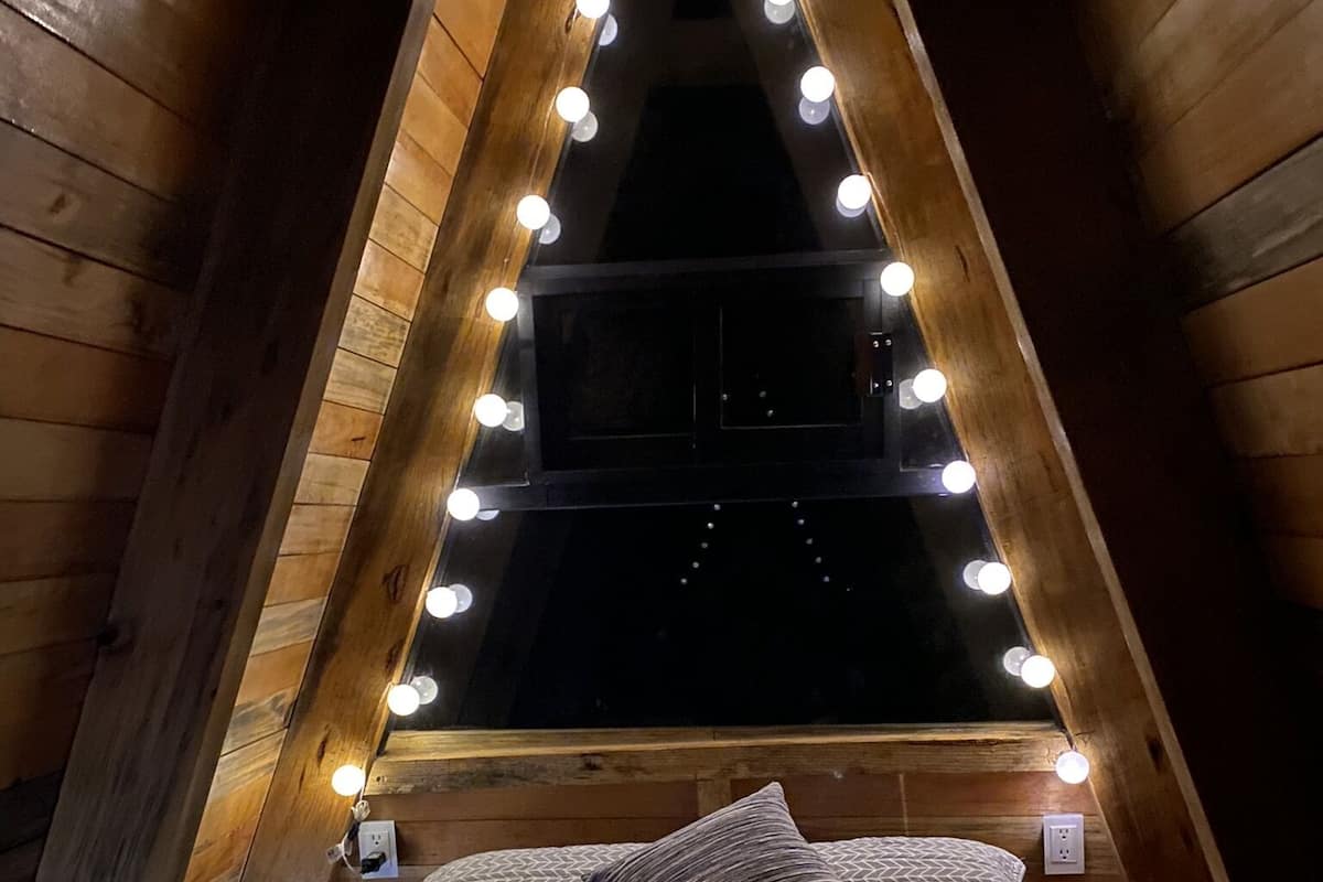 Deluxe Cabin, Multiple Beds, Kitchenette, Hill View