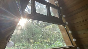 Couette en duvet d'oie, matelas Tempur-Pedic, décoration personnalisée