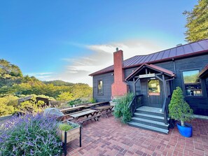 Suite económica, varias camas, vista al valle | Terraza o patio