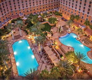 Ulkouima-allas, lämmitetty uima-allas