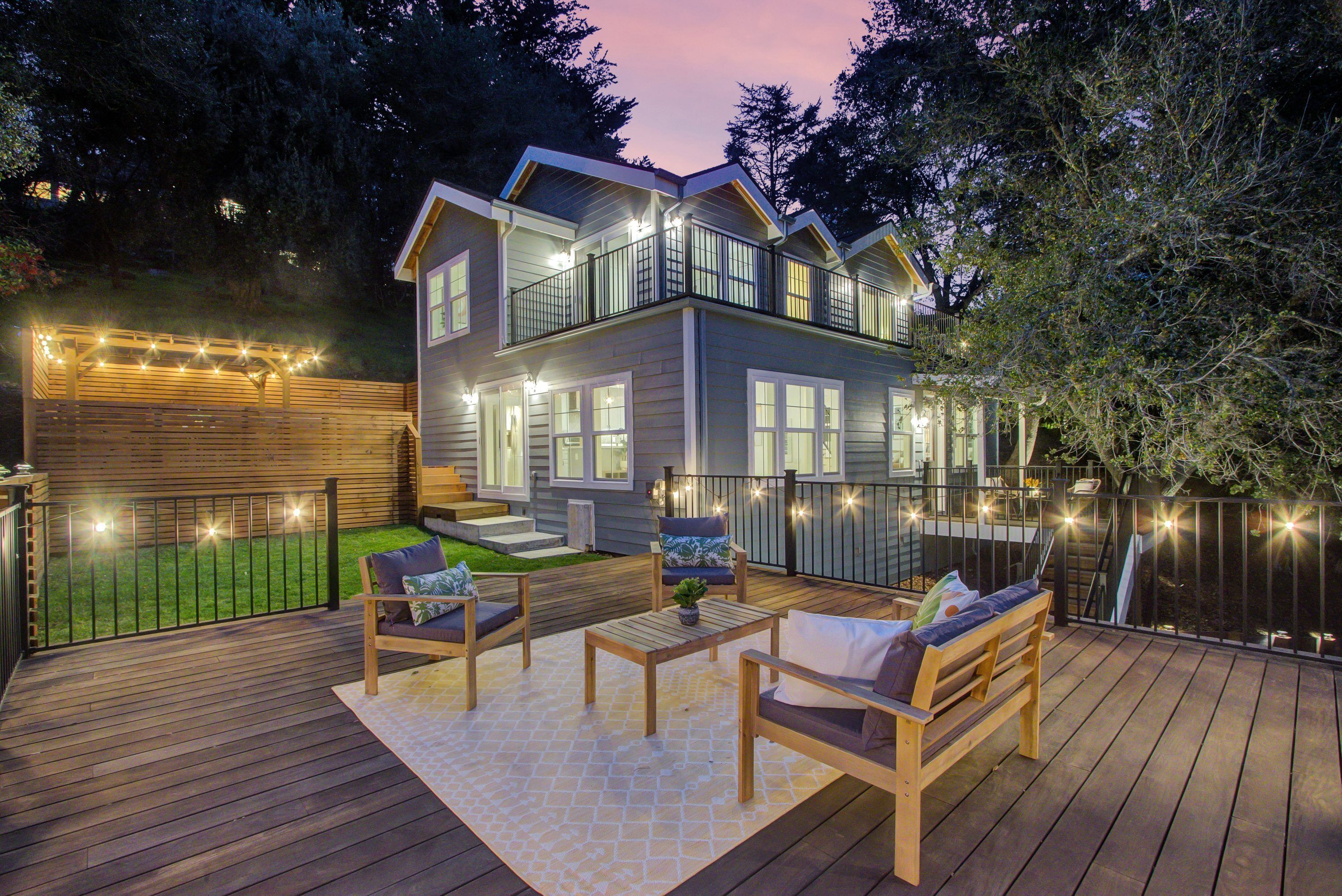 Chic Oasis in the Oakland Hills