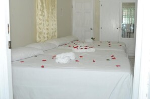 Basic Quadruple Room, 1 Bedroom, Harbour View