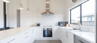 Pounamu Paradise - Te Anau Holiday Home