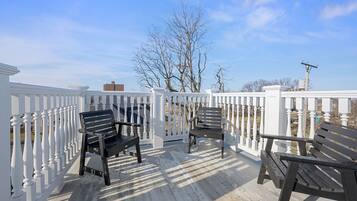 Signature Suite, 4 Bedrooms | Terrace/patio