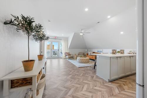 Signature Suite, 4 Bedrooms | Living area