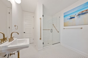 Premium Suite, 2 Bedrooms | Bathroom | Shower, hair dryer, towels, soap