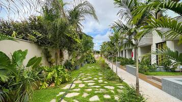 Télévision à écran plat