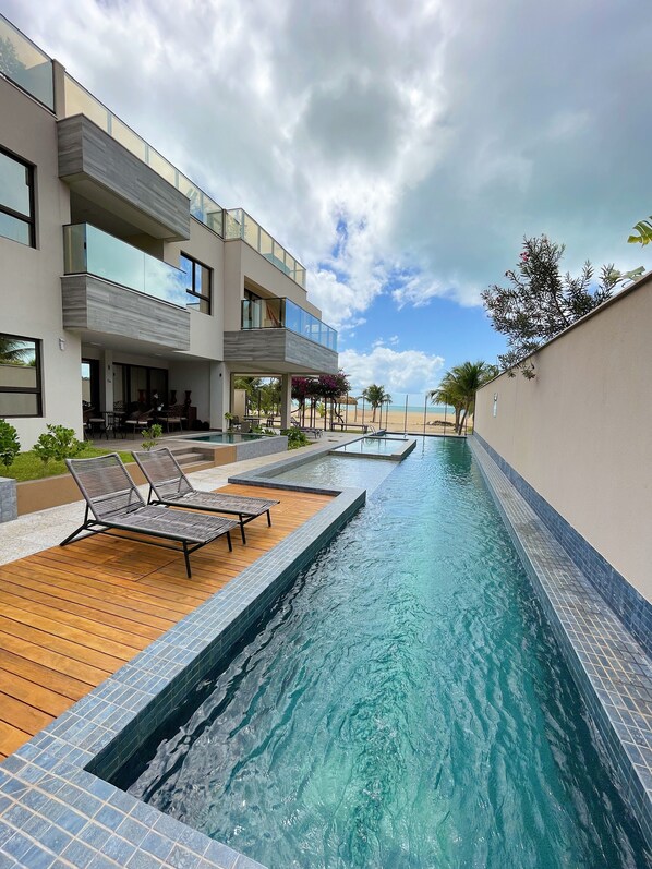 Televisión de pantalla plana