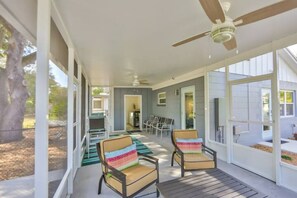 Terrace/patio - Mid-Century Blue Cypress (Tampa)
