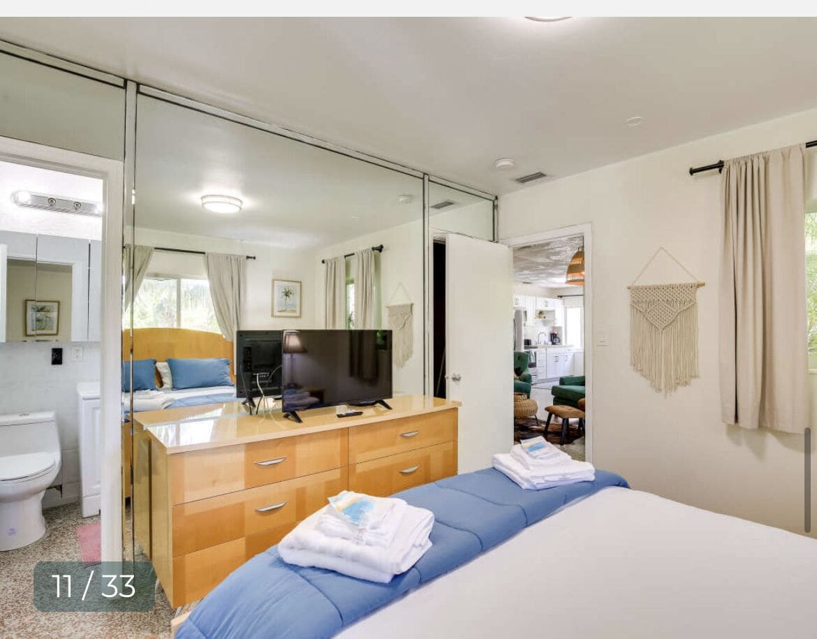 1 chambre, fer et planche à repasser, accès au Wi-Fi (inclus)