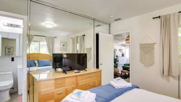 1 chambre, fer et planche à repasser, accès au Wi-Fi (inclus)