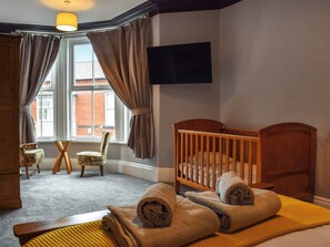 6 Schlafzimmer, kostenloses WLAN, Bettwäsche