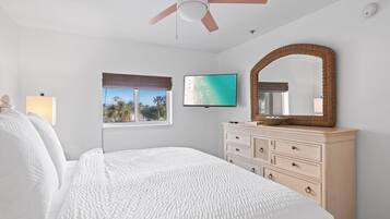 1 slaapkamer, een strijkplank/strijkijzer, gratis wifi, beddengoed