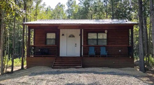 Relaxing,Quiet,Cozy Cabin & only 2 miles from the Cossatot River State Park! 