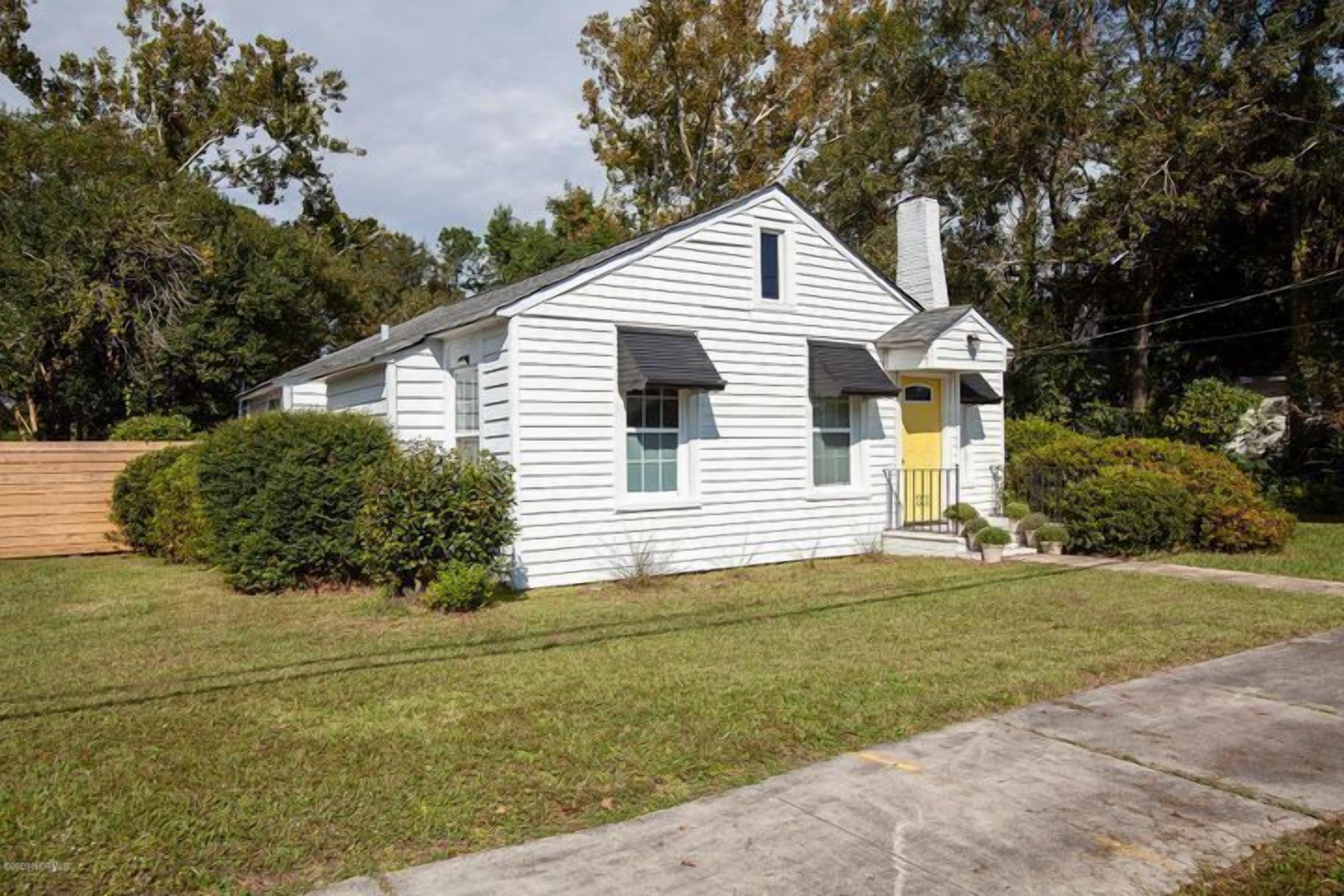 Maggie's Village: 4  BR, 2  BA House in Wilmington, Sleeps 10