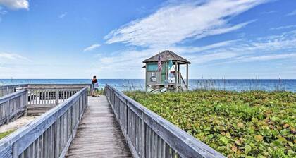 Charming 1-Bedroom Cottage Steps from the Beach!