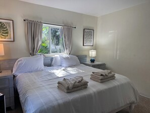 2 Schlafzimmer, Bügeleisen/Bügelbrett, kostenloses WLAN, Bettwäsche