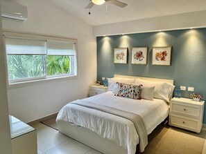 3 bedrooms, in-room safe, desk, iron/ironing board