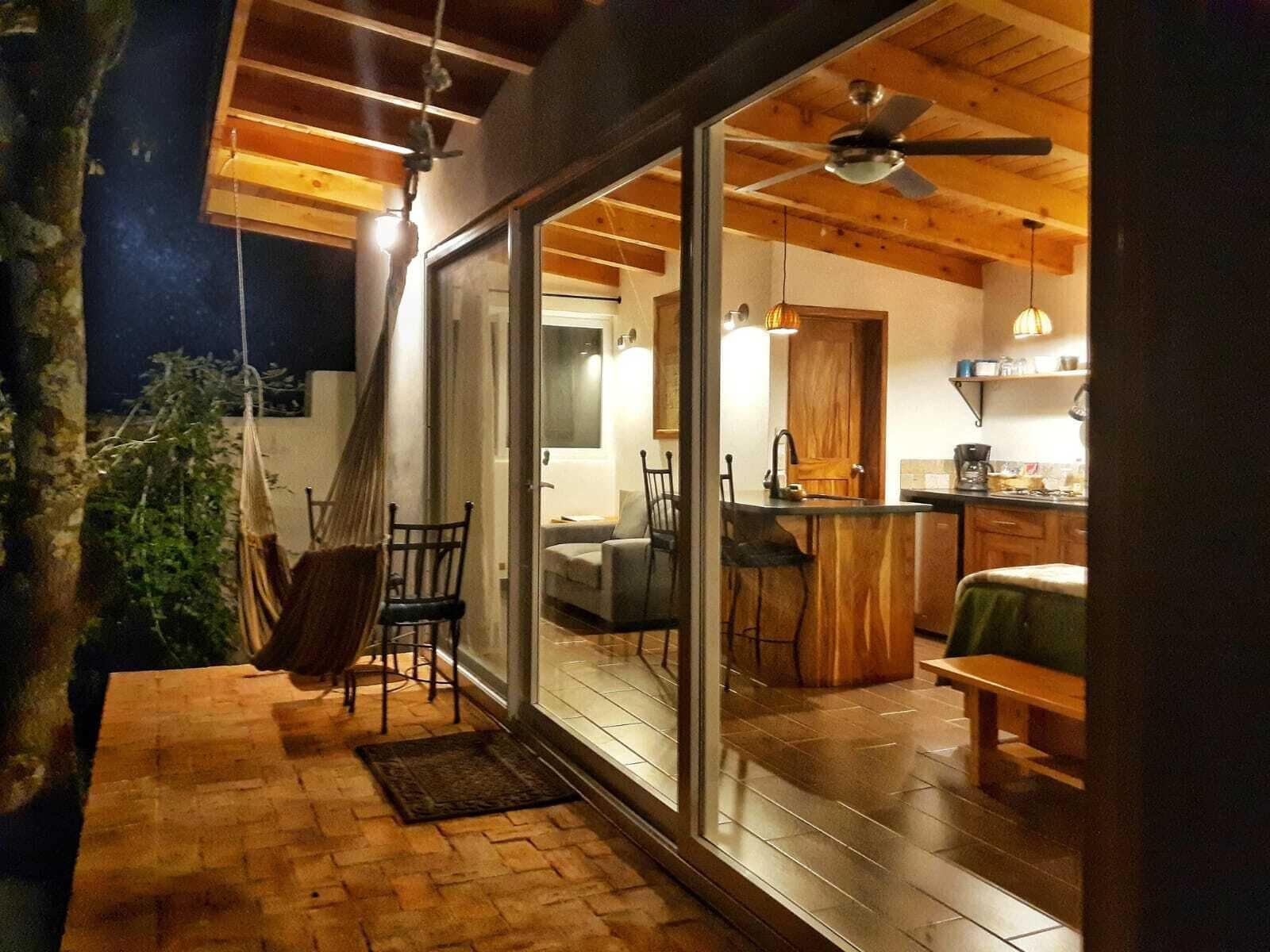 Deluxe Cottage | Pillow-top beds, minibar, laptop workspace, free WiFi