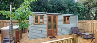 Cherry Tree Lodge- UK45518