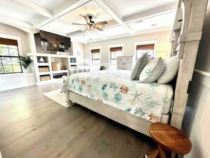 5 soverom, strykejern/-brett, wi-fi og sengetøy