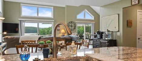 Smart TV, DVD player