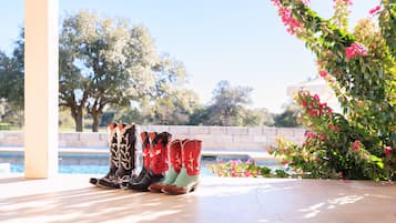 UdendĂžrs pool, opvarmet pool