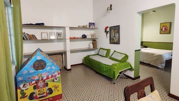 Traditional-Villa | 3 Schlafzimmer, Schreibtisch, Bügeleisen/Bügelbrett, kostenloses WLAN