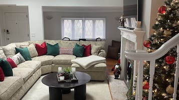 TV connectée, lecteur de DVD, livres, imprimantes