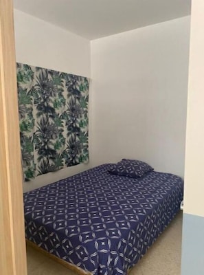 1 bedroom, iron/ironing board, bed sheets