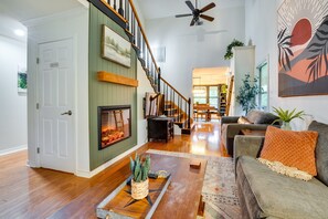 TV, fireplace, video games, books - Riverfront Cuero Vacation Home w/ Spacious Deck! (Cuero)