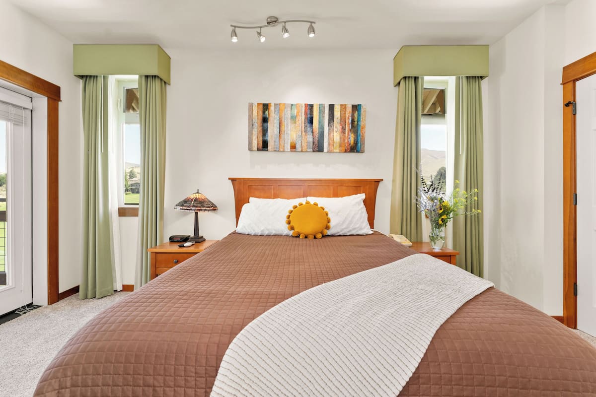 Suite Panoramique, 1 grand lit, vue golf